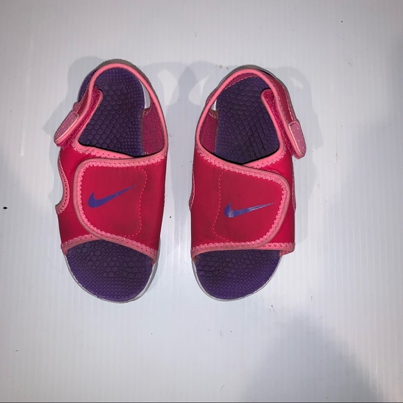 Nike Kids Pink Sandals Size 9 - Picture 3 of 5